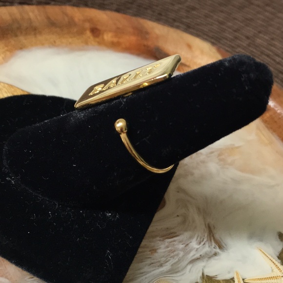 🖤BALLY repurposed ring - Picture 10 of 17